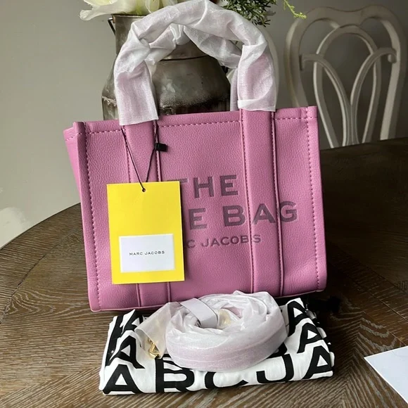 MARC Jacobs THE TOTE NWT Rare Color bag in purple haze. - Picture 14 of 14